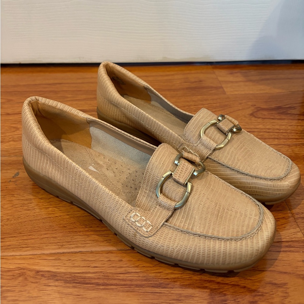 Easy Spirit Beige Loafers with Buckle Detail